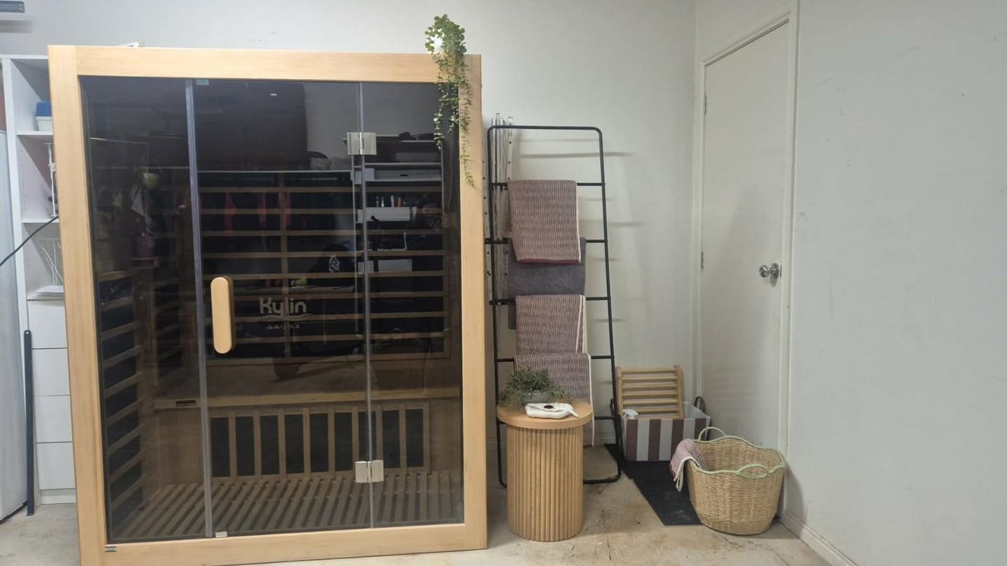 Customer photo review of Kylin Low EMF Carbon Infrared Sauna Room 3 Person H6303 (Floor Heater included)