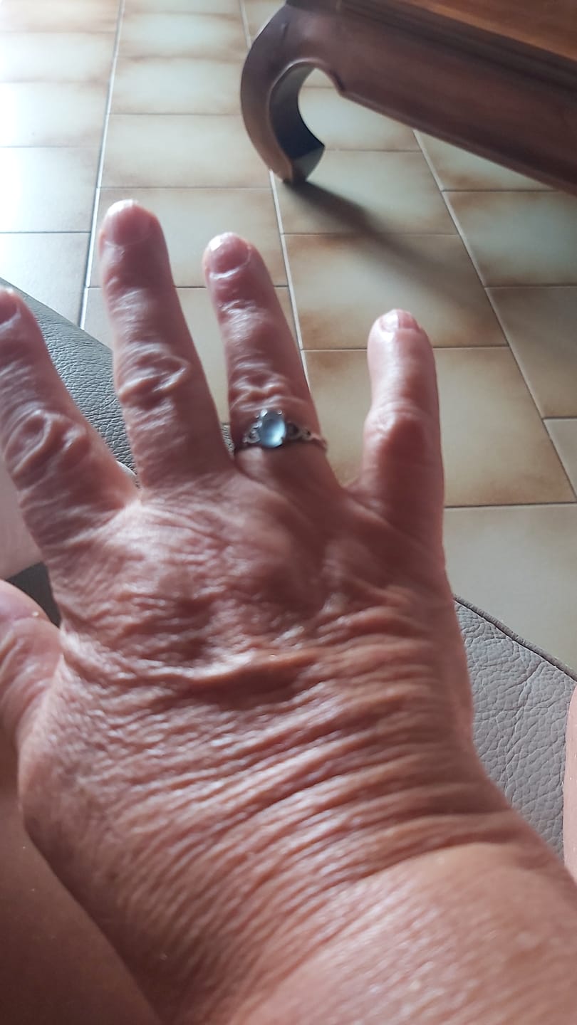 Customer photo review of Bague Ajustable "Cristal de Mer" en Aigue-Marine