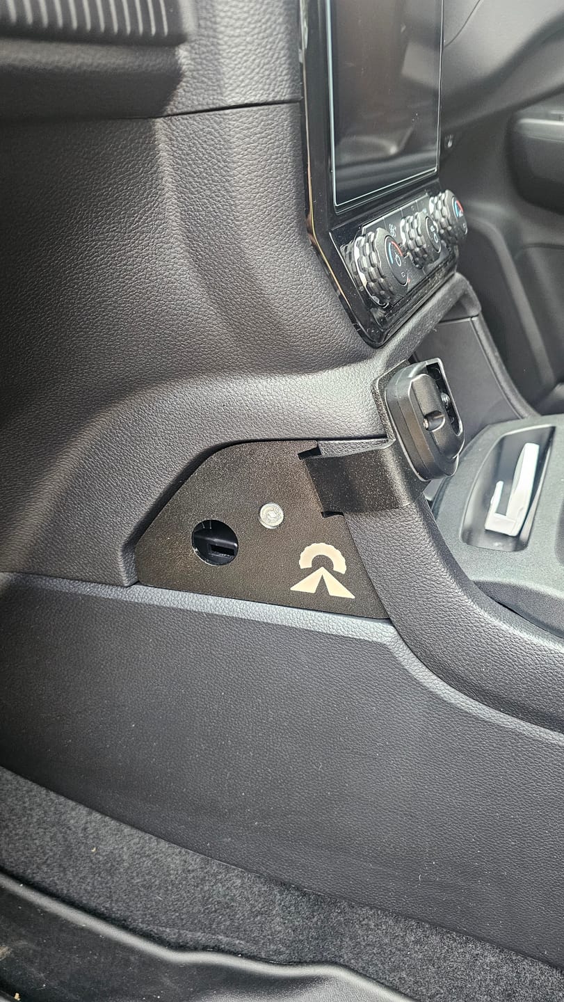 Customer photo review of UHF Handpiece Mount - Ford Ranger NextGen & Super Duty & Everest - Centre Console