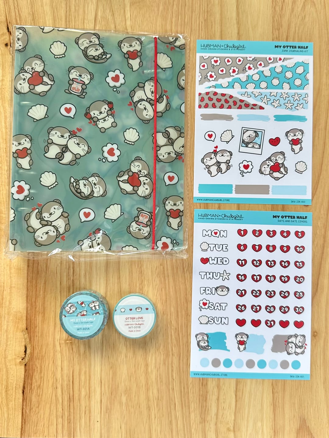 Customer photo review of Sticker Storage Binder - My Otter Half (S Size)