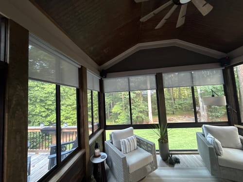 Customer photo review of SmartWings Motorized Light Filtering Solar Shades 1%/3%/5% Openness Aventus