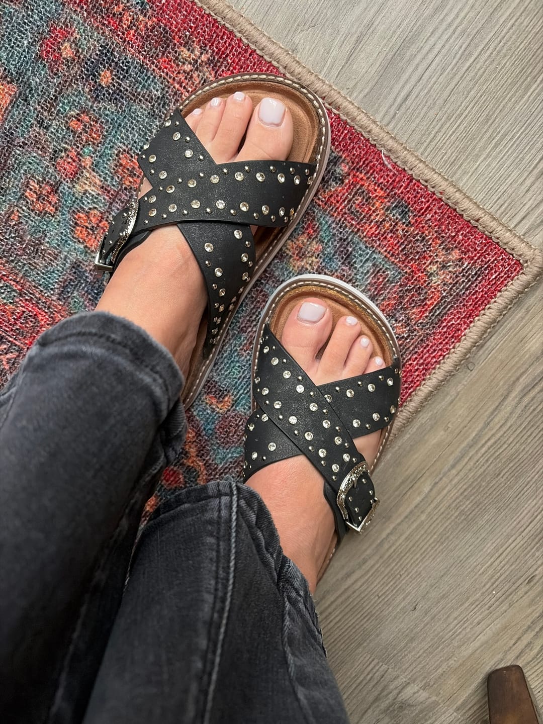 Customer photo review of Very G Black Jocilyn Sandals