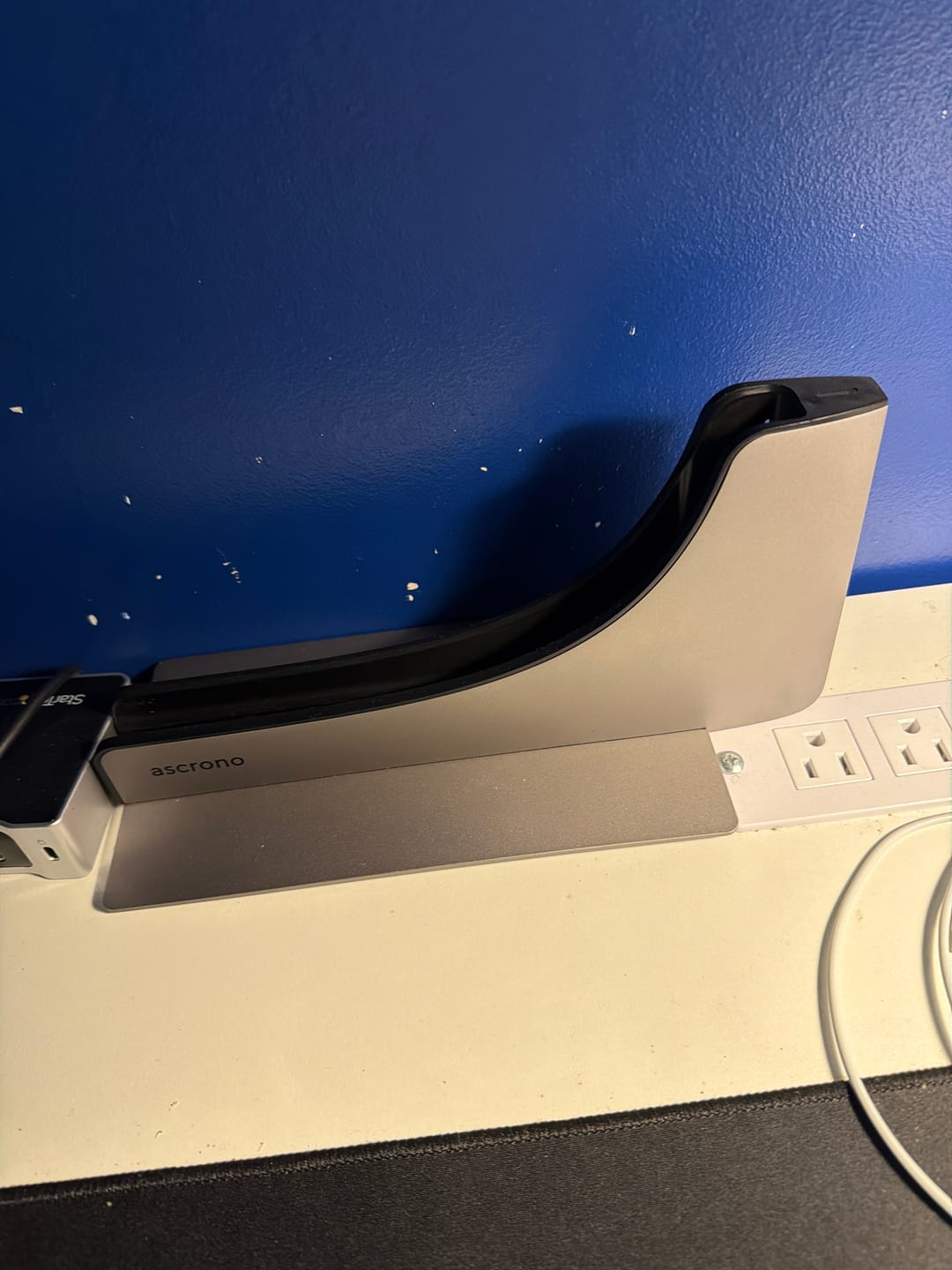 Customer photo review of Ascrono® MacBook Docking Station