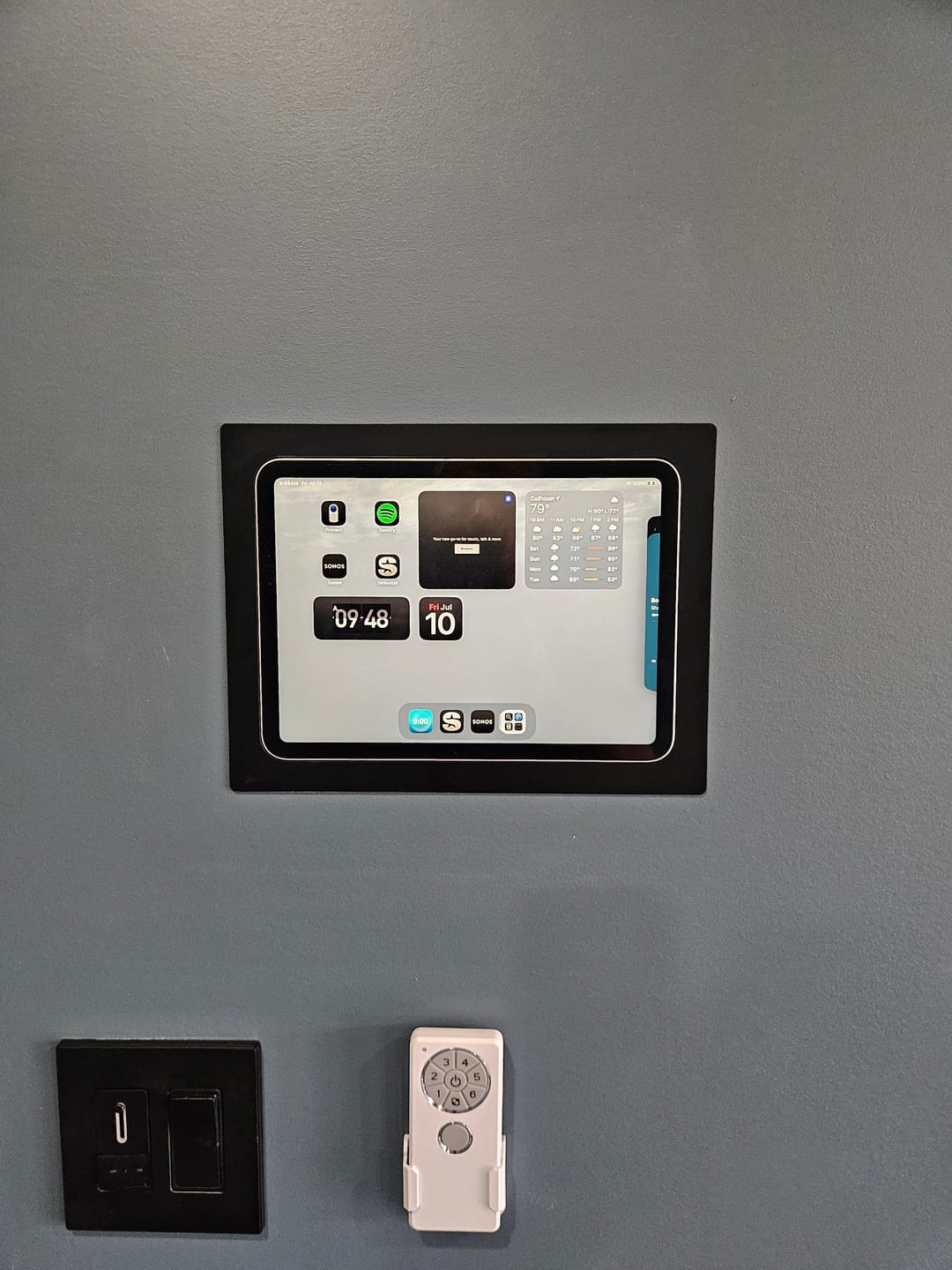 Customer photo review of SimpliDock® for iPad® 10|11 (A16) 11”