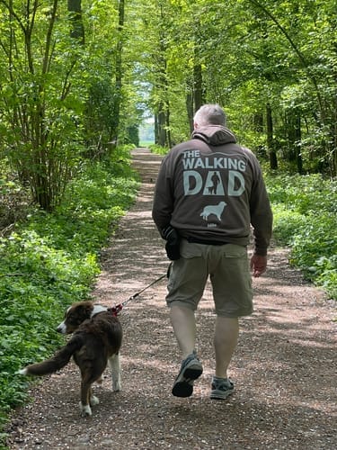 Customer photo review of Personalisierter Hoodie - The Walking Dad