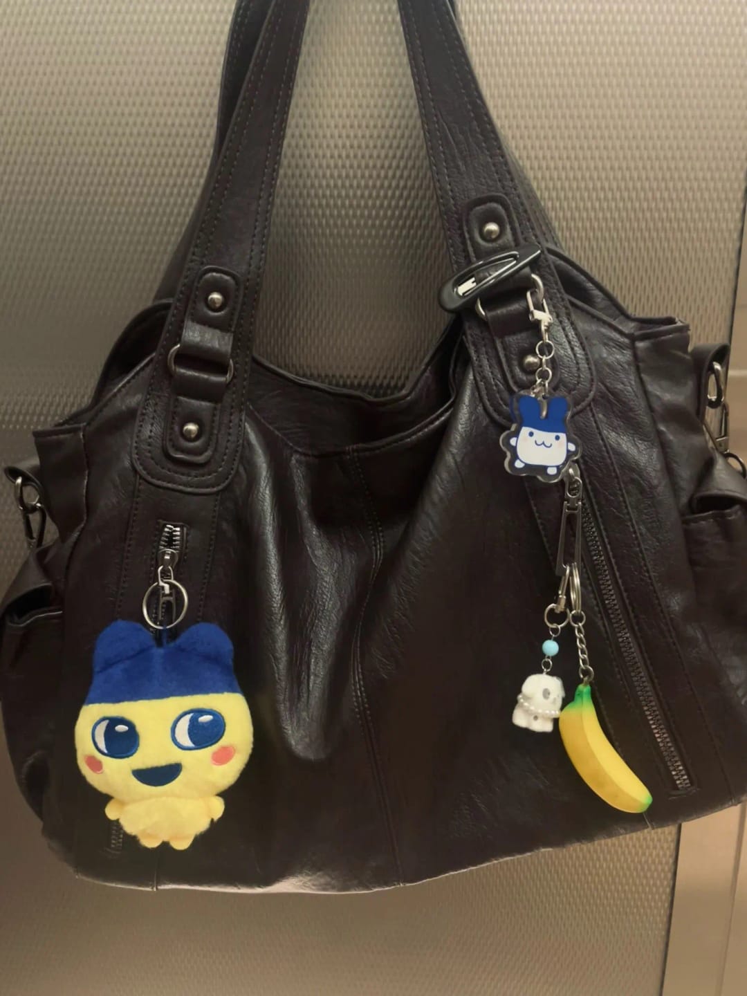 Customer photo review of Zip Tote Handbag for Everyday Use