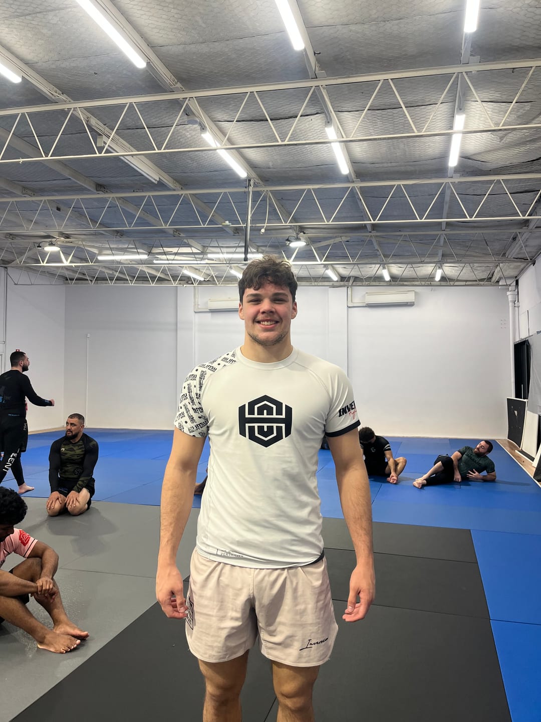 Customer photo review of JJDW WHITE SERIES - COMPETITION BJJ RASH GUARD - WHITE