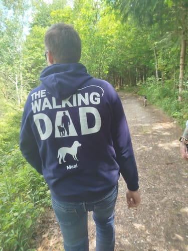 Customer photo review of Personalisierter Hoodie - The Walking Dad