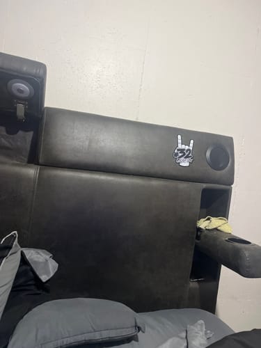 Customer photo review of 32 GANG DECAL