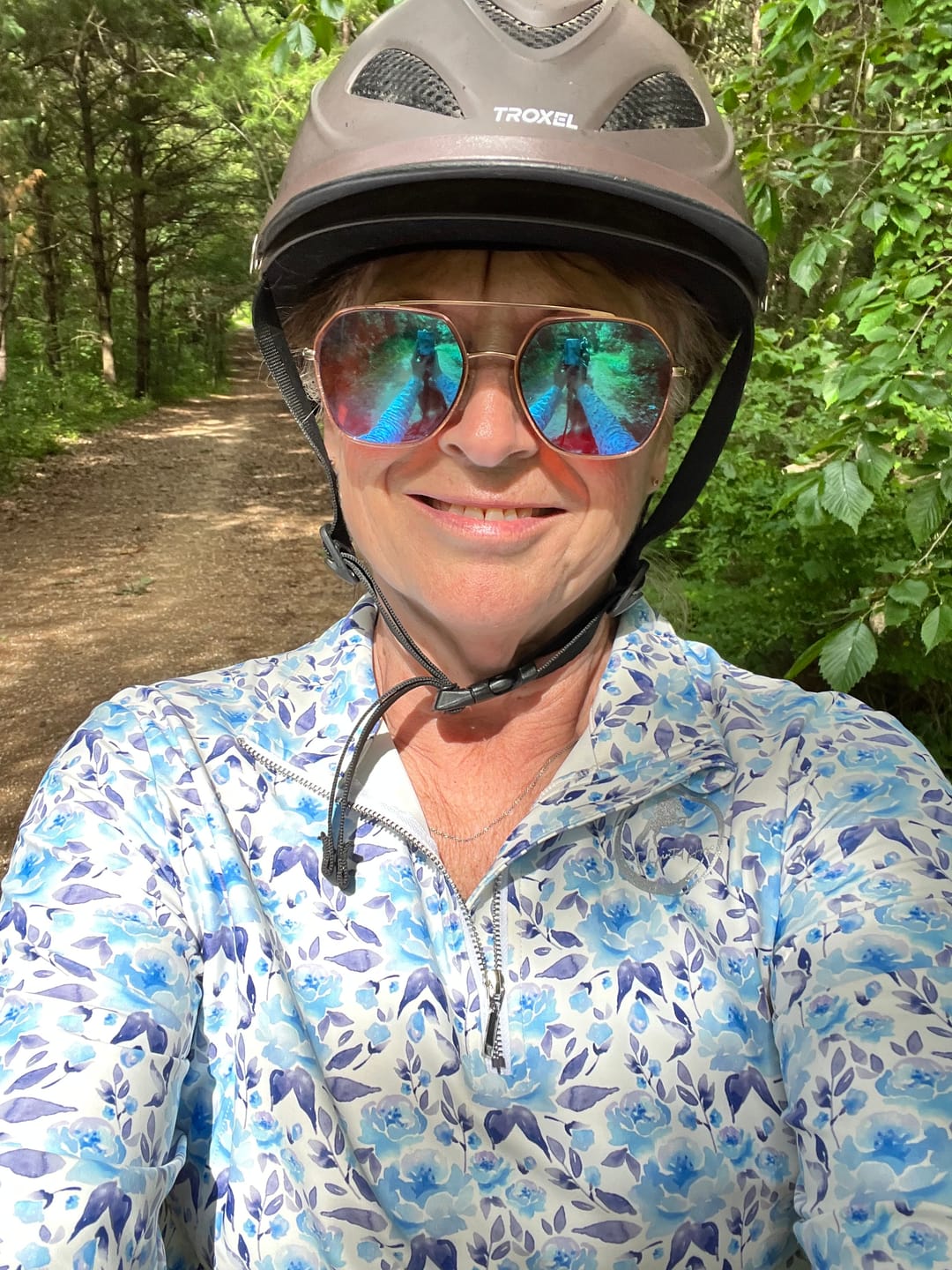 Customer photo review of Blue Roses-Hybrid Top