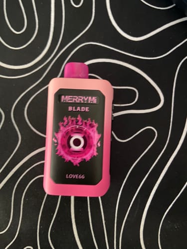 Customer photo review of Merry-Mi - Blade 30K - Puff Jetable / Vape Disposable - 5% nicotine