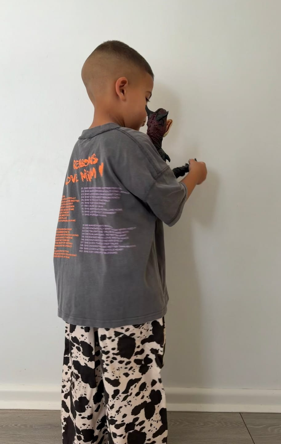 Customer photo review of Love mum tee