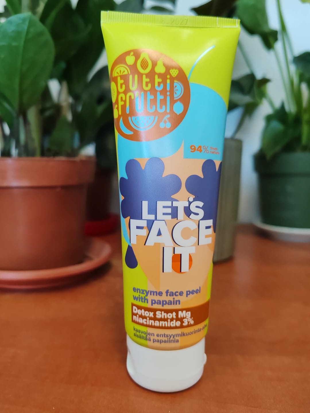 Customer photo review of Ниацинамид 3% ензимен пилинг за лице с папаин + Detox Shot Mg Farmona Tutti Frutti Let's Face it