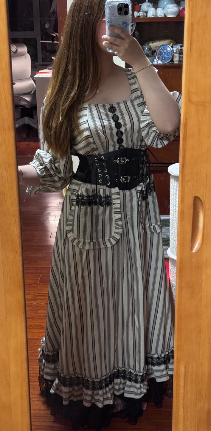 Customer photo review of DOINDULGE Striped Square-Neck Fitted Waist Dress with Lace Trim