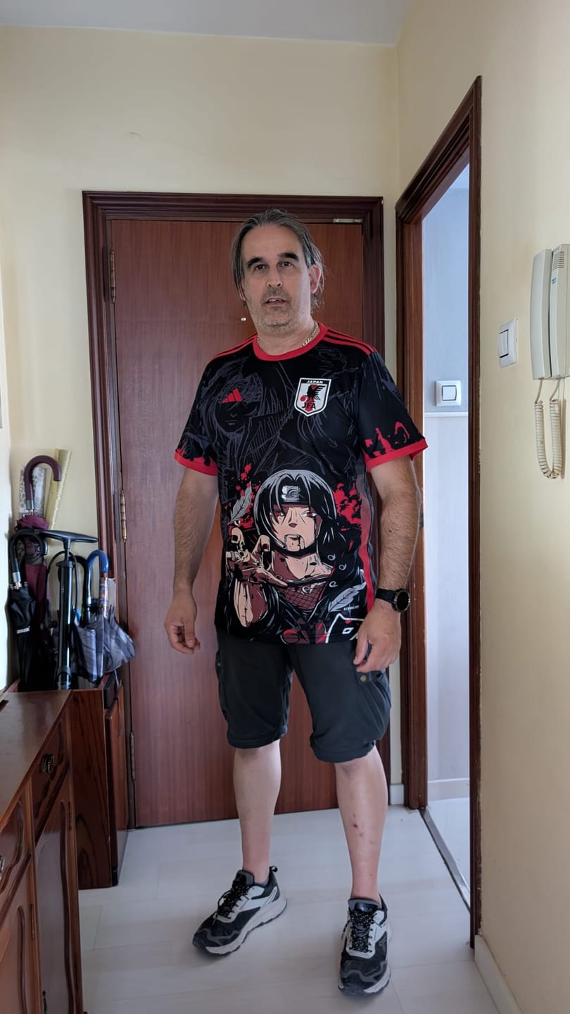 Customer photo review of Camiseta del Cuervo del Silencio