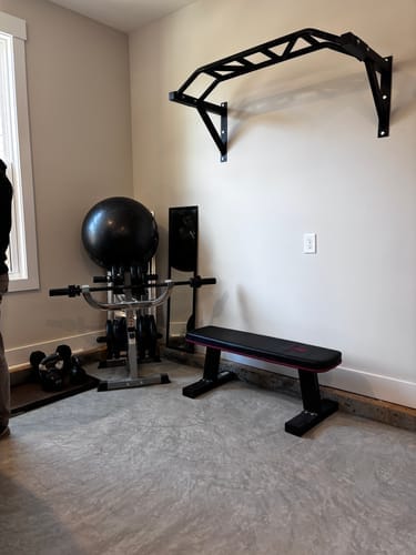 Customer photo review of Gronk Wall Mount Multi-Grip Pull up Bar