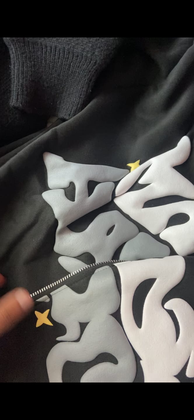 Customer photo review of Mave Zip Hoodie Schwarz