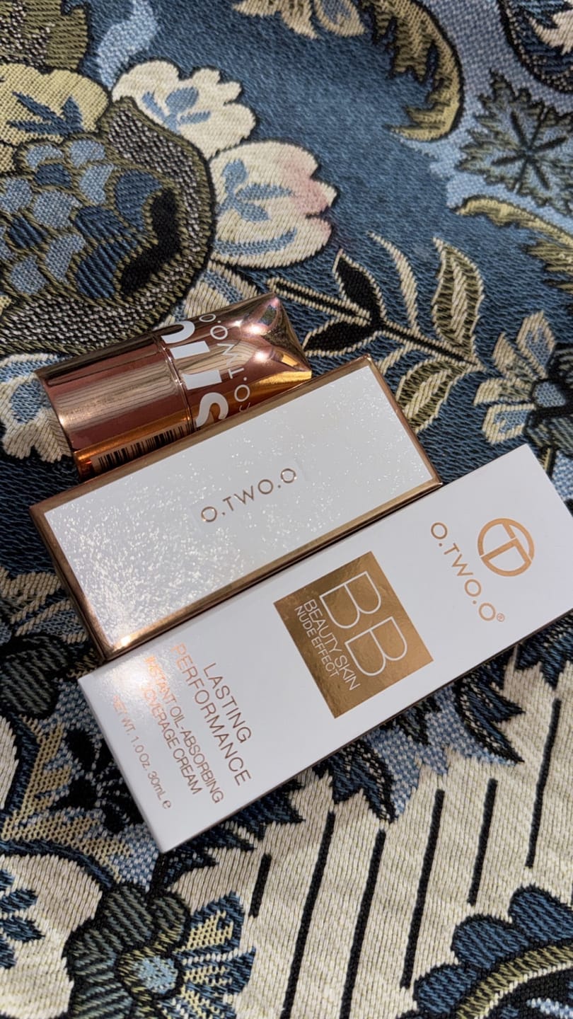 Customer photo review of O.TWO.O BEAUTY SKIN NUDE EFFECT BB CREAM