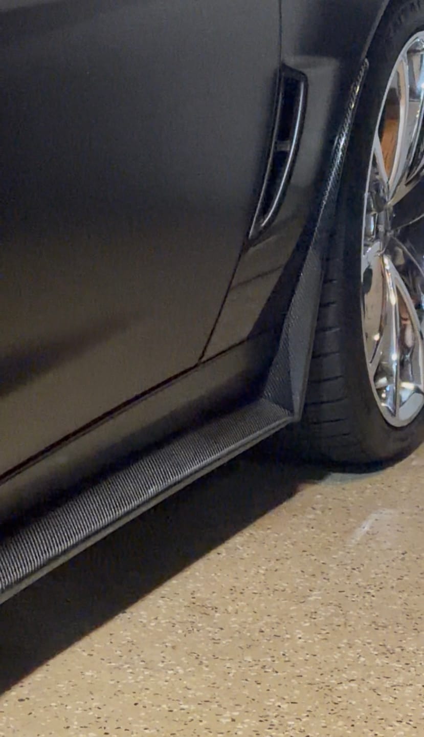 Customer photo review of 2005-13 Corvette C6 Z06 ZR1 Extended DRY CARBON FIBER Rear Splash Guard Mud Flaps