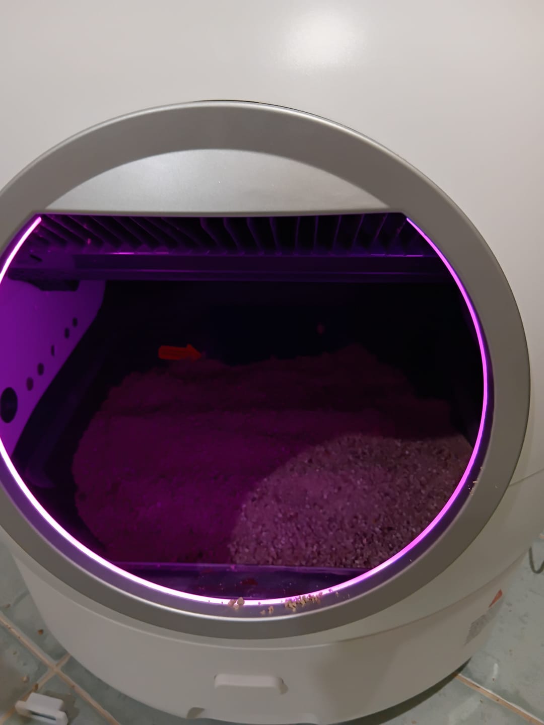 Customer photo review of AutoClean Max Automatic Self Cleaning Cat Litter Box