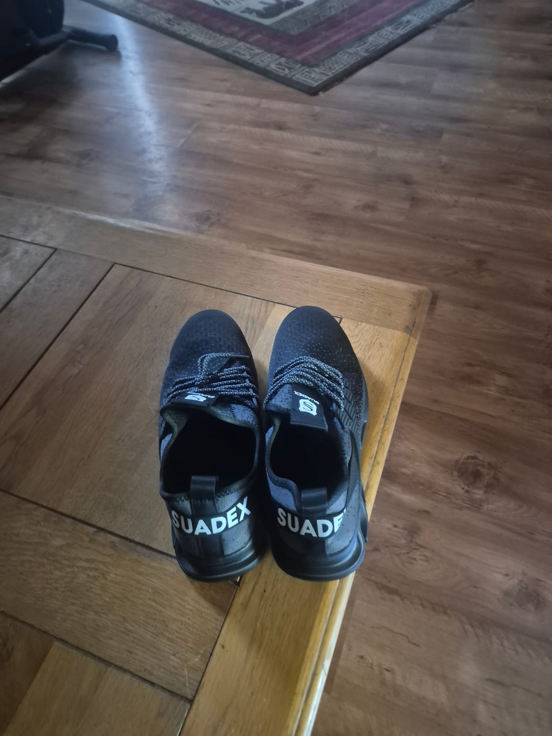 Customer photo review of Chaussures de Sécurité Légères & Résistantes