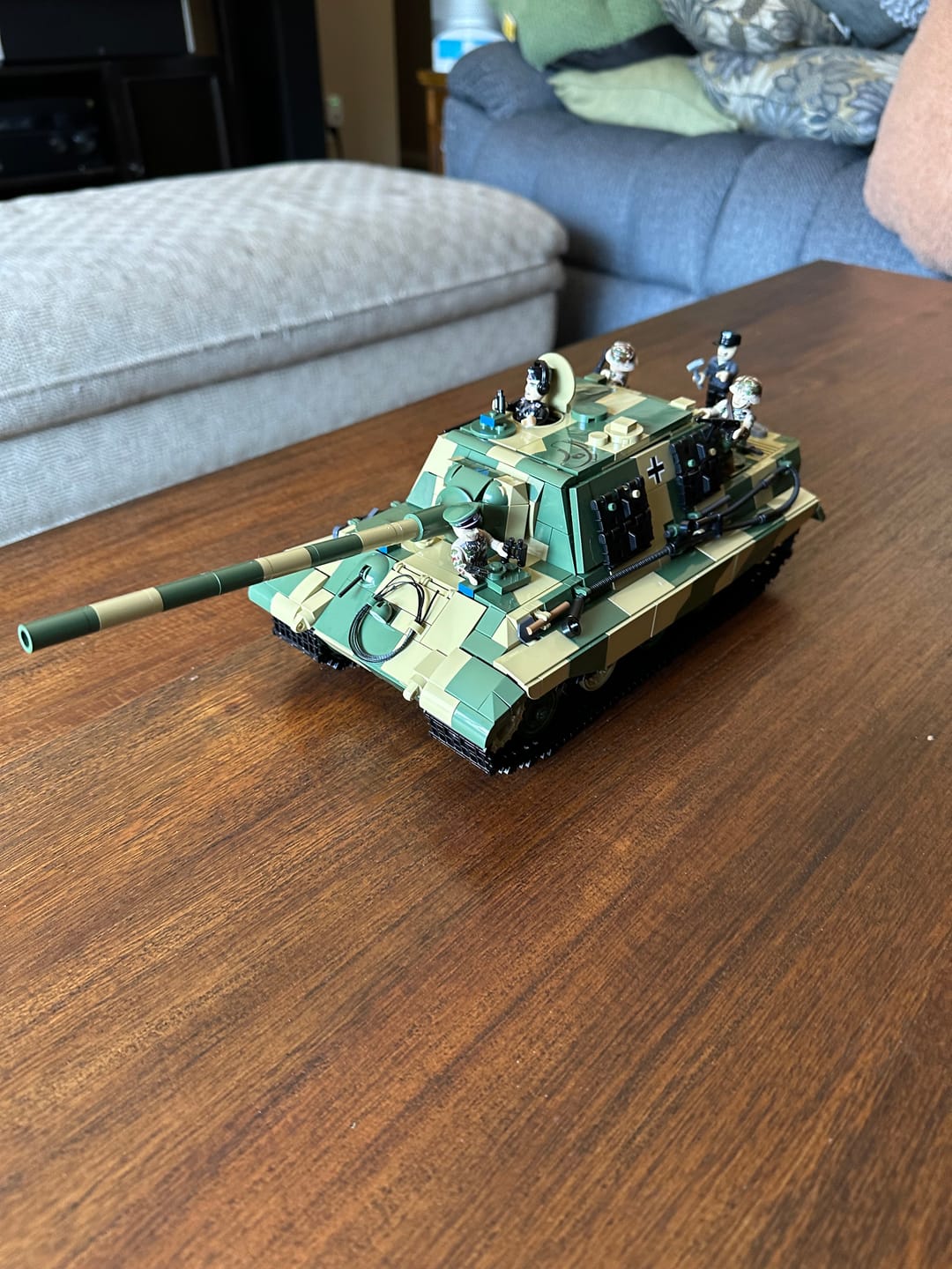Customer photo review of COBI LIMITED EDITION 12.8cm Panzerjäger Tiger Ausf. B Jagdtiger Heavy Tank Destroyer : Set #2673