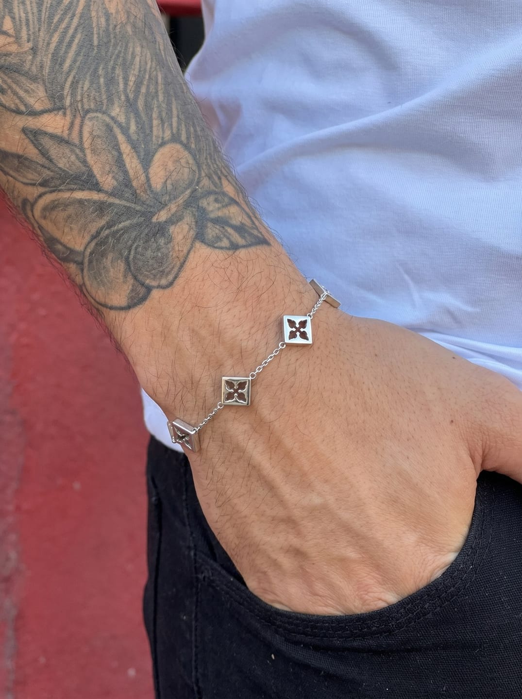 Customer photo review of Sole bracelet