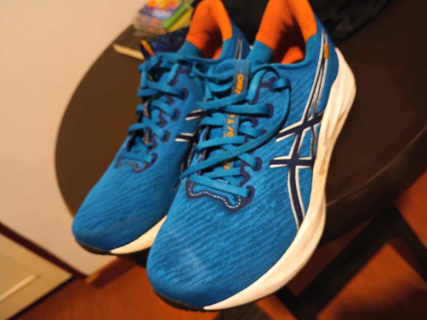Customer photo review of Asics Versablsat 4 Hombre Aegean Blue White