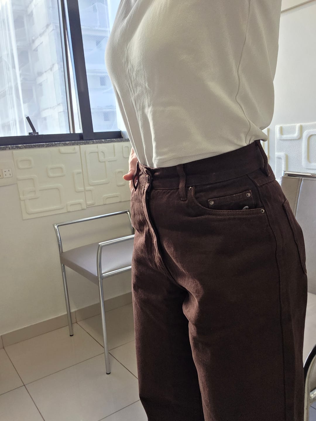 Customer photo review of Calça Jeans Wide Leg Buriti Marrom Escuro