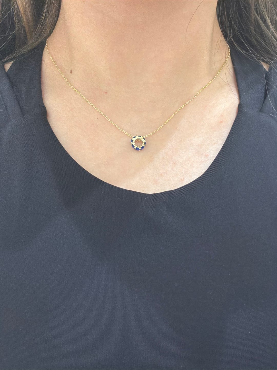 Customer photo review of Arma Tu Collar Dije Birthstone