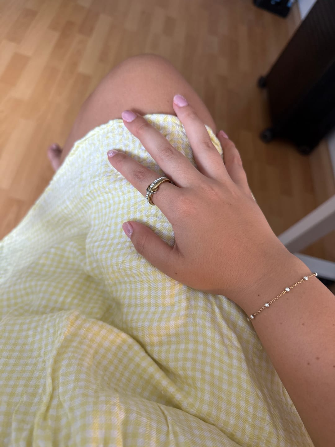 Customer photo review of Pave Bi-Color Infinity Flow Ring 14K Vergoldet