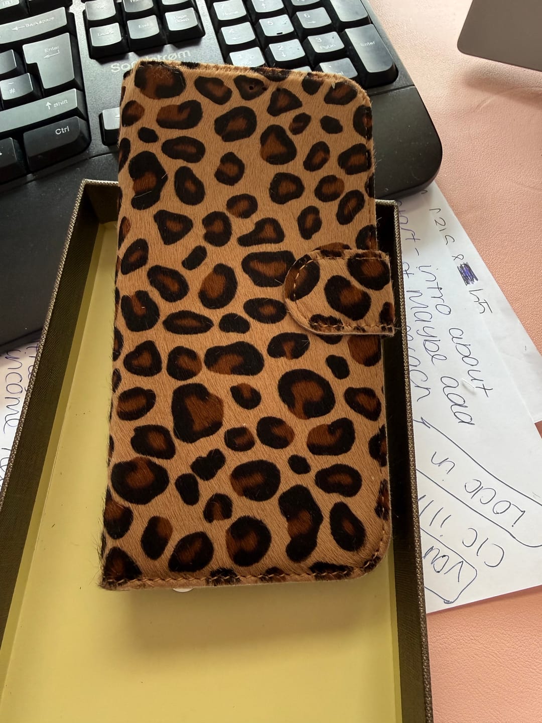 Customer photo review of Florence RFID Blocking Leather Wallet Case for iPhone 16 Pro