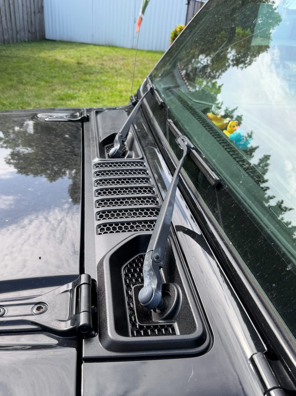 Customer photo review of [Limited-Time Offer] Raptorized OEM Cowl Wiper Panel for Jeep Wrangler JL & Gladiator JT | Smoot Texture - Fade-Resistant