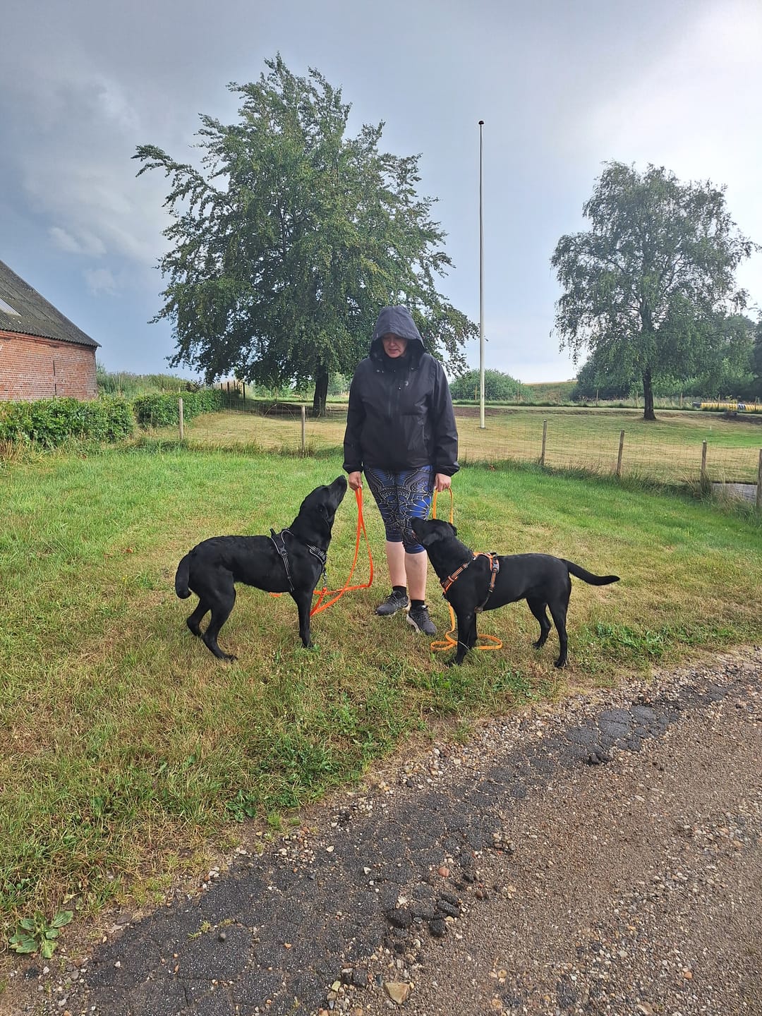 Customer photo review of FeelFree Ultralight Rain Jacket I Sort I Torre
