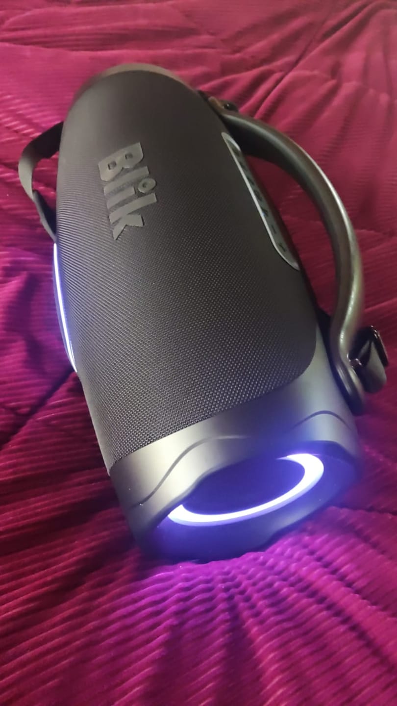 Customer photo review of Parlante Bluetooth Portátil Blik Powerboost 180W 9 Hrs - Edición Limitada Power Peralta