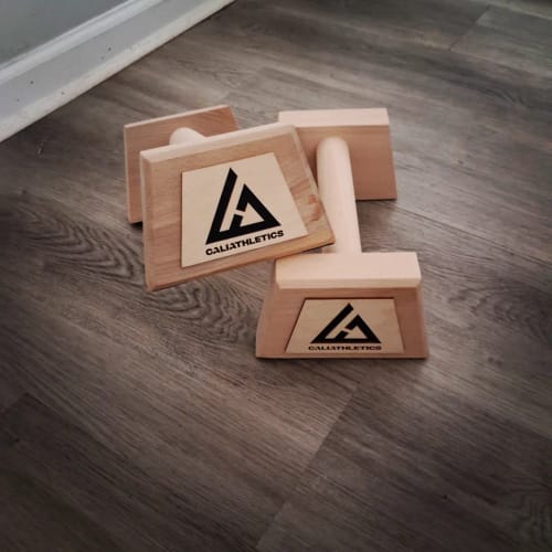 Customer photo review of Wooden Parallettes MEDIUM