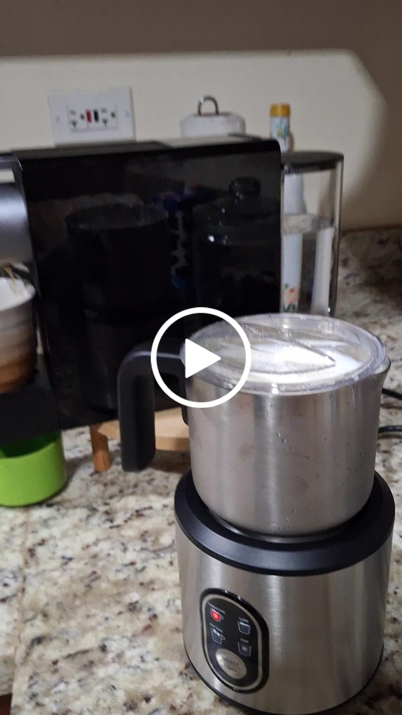 Customer video review of Espumador Britt Espresso de 2 Piezas