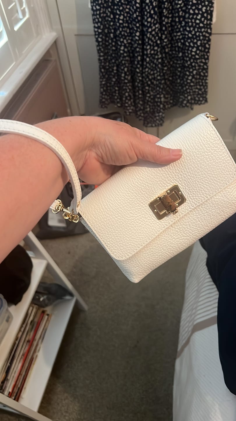 Customer photo review of Kiki Clutch