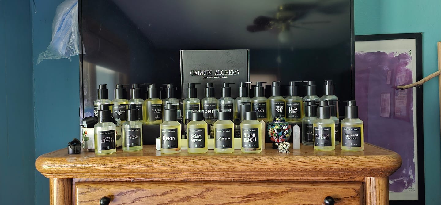 Customer photo review of REIGN BODY OIL