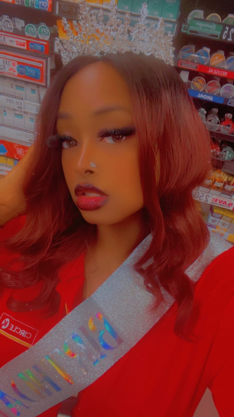 Customer photo review of Zury Sis 360 Full Lace All Around Human Hair Blend HD Lace Front Wig - GIANNA
