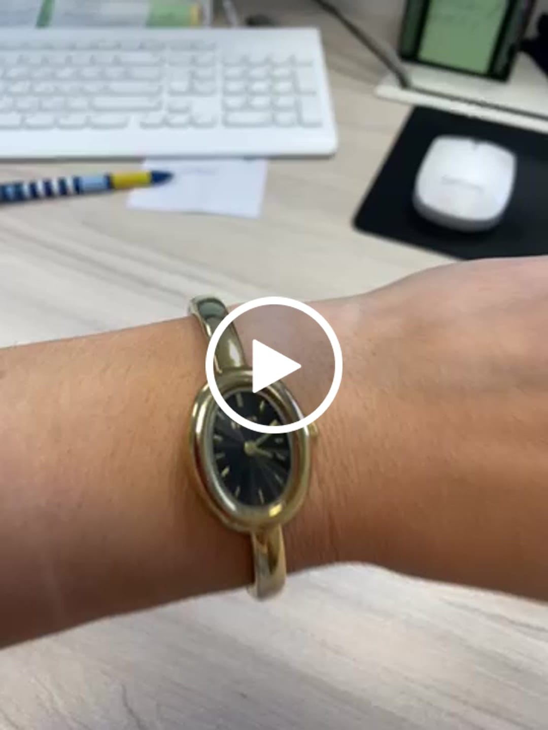 Customer video review of Diana Gold Black