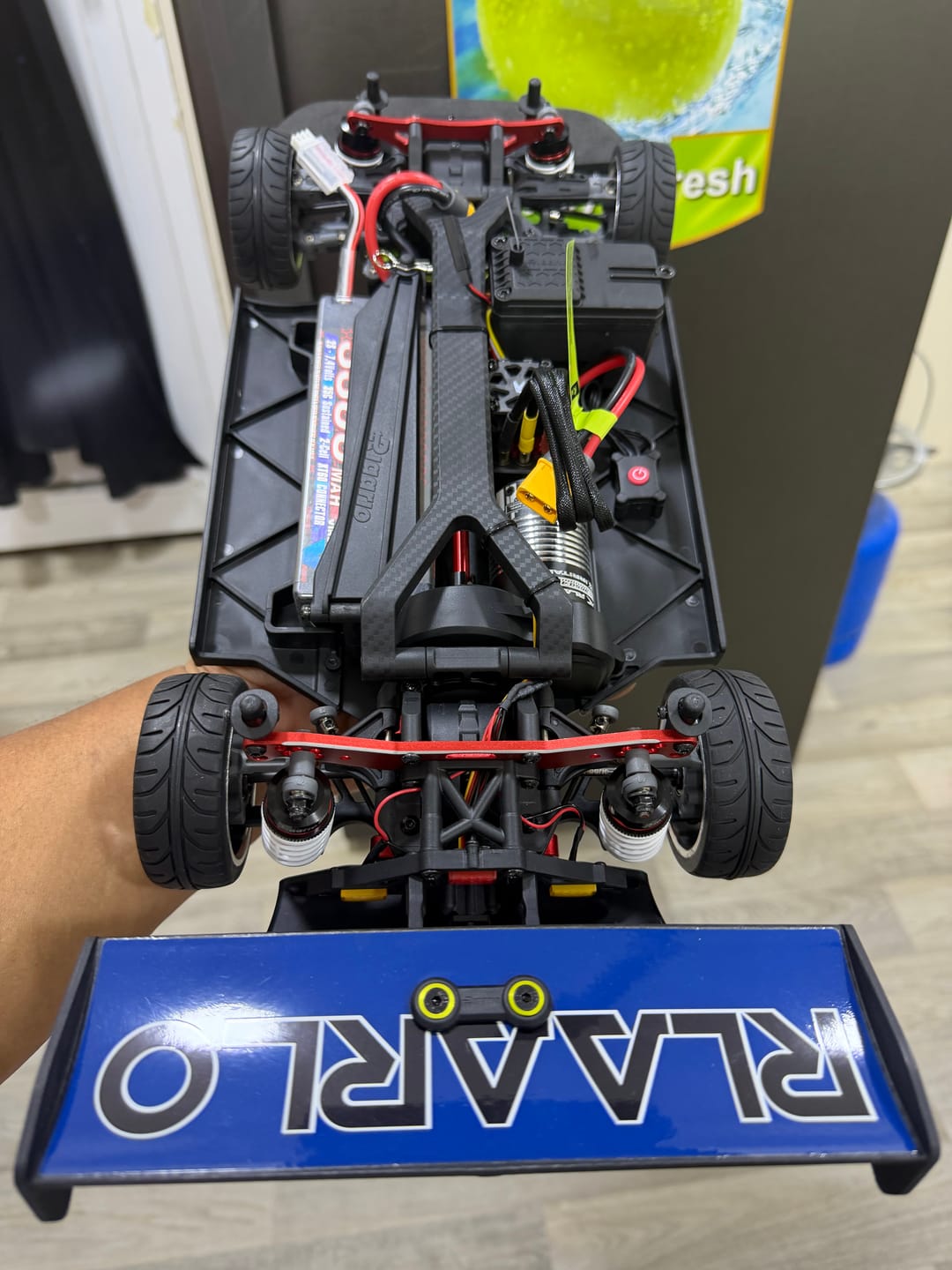 Customer photo review of Rlaarlo 1/10 Metal Version Brushless RTR On-Road Cars, Supercar,AK-787