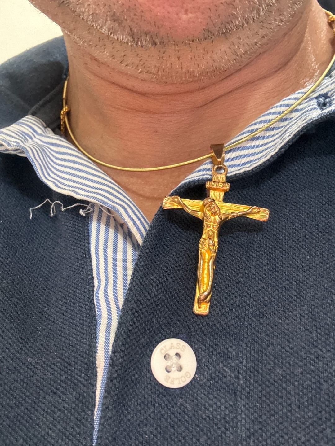 Customer photo review of Colar de Jesus Cristo com Crucifixo Cruz