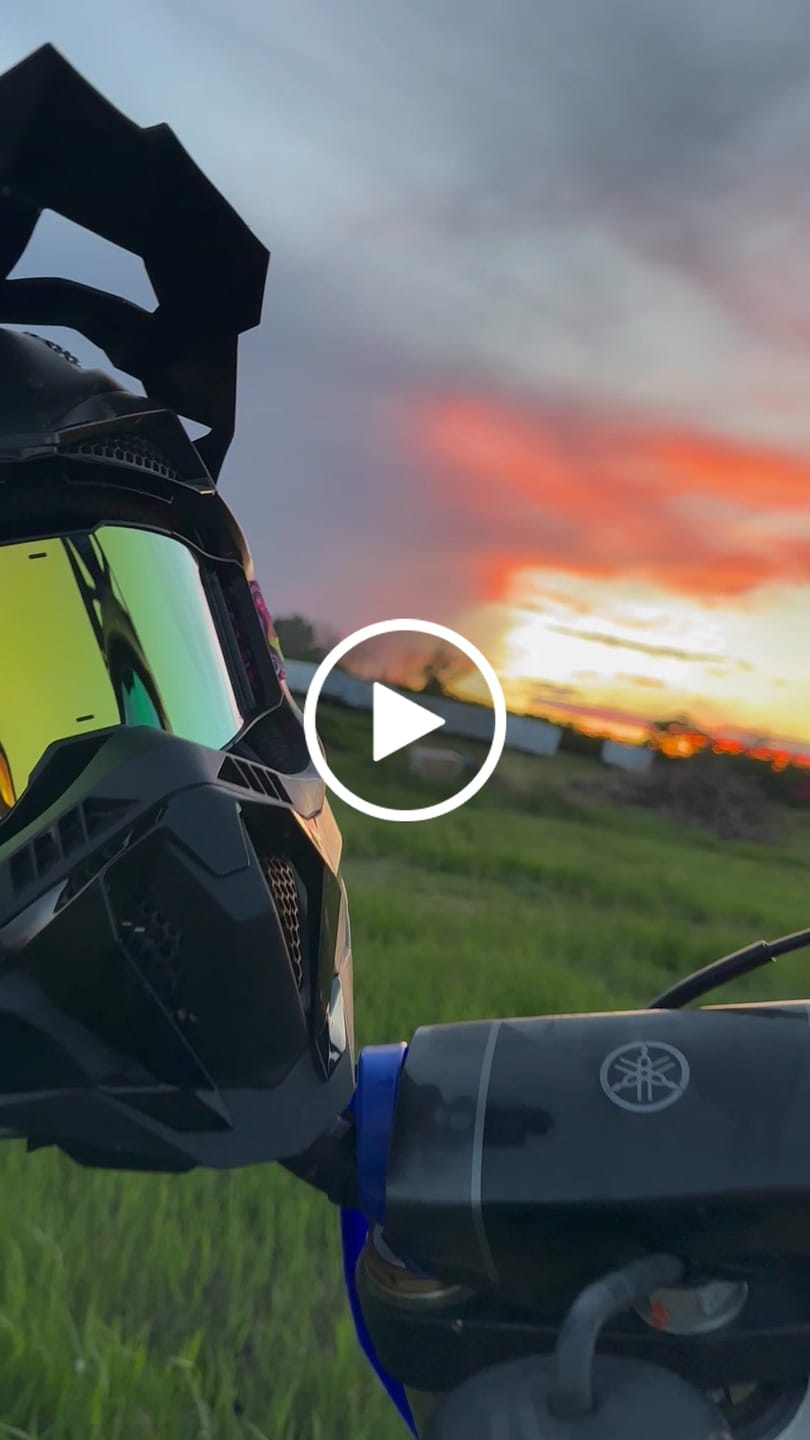 Customer video review of Gracey Moto/MTB Goggle - Photochromic Green Lens
