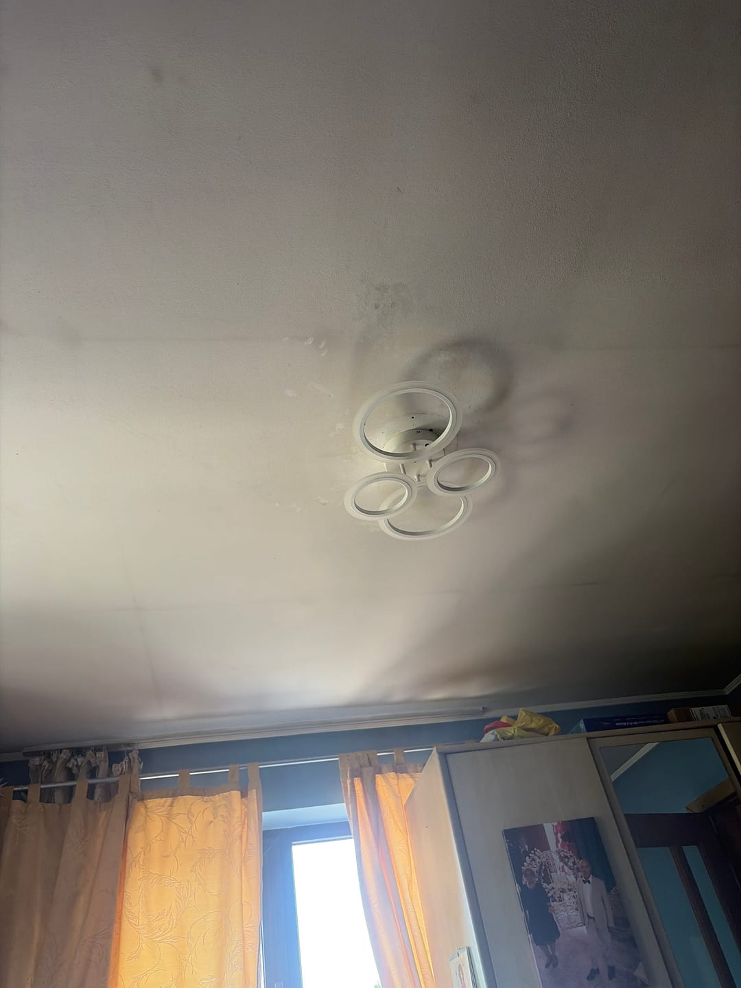 Customer photo review of Lustra LED 2+2 CIRCLE Design Alb Echivalent 400W Telecomanda