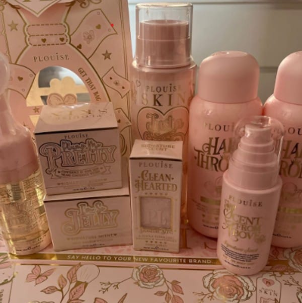 Customer photo review of Signature Scent Full Collection