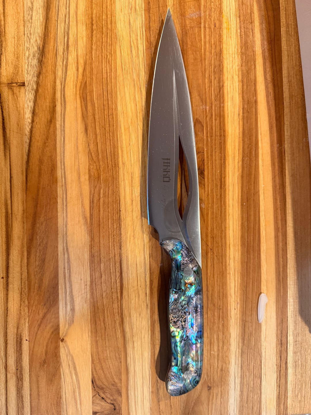 Customer photo review of The Pearl Eye Edition – Signature Knife by JIKKO®