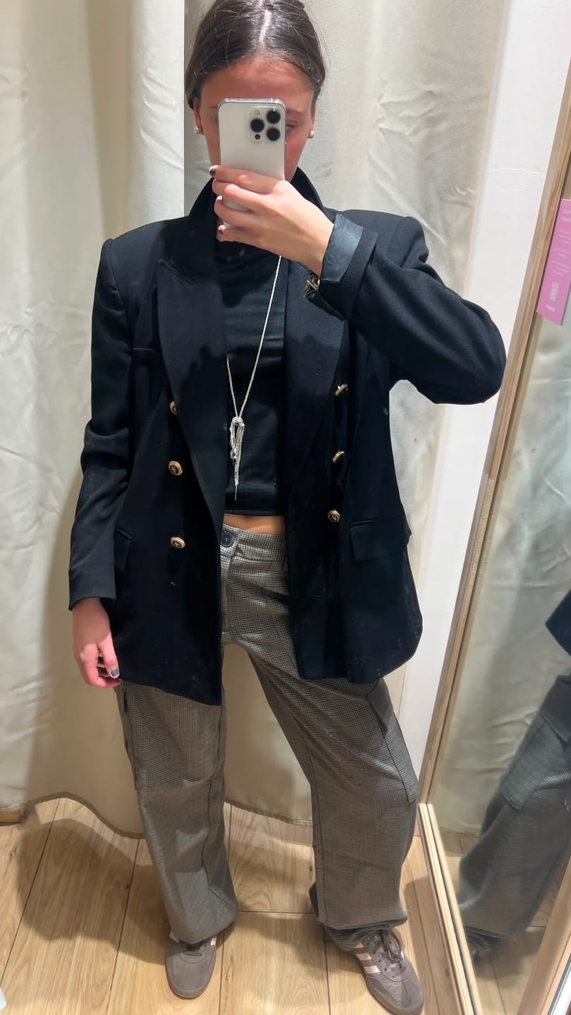 Customer photo review of Pantalón Tejido Cargo Brown