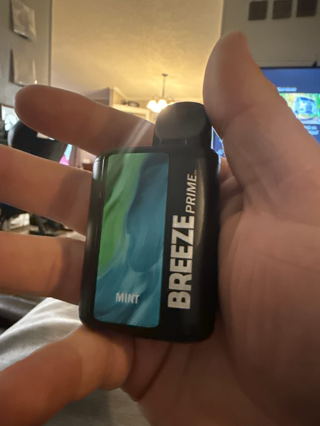 Customer photo review of Breeze Prime Edition Disposable Vape