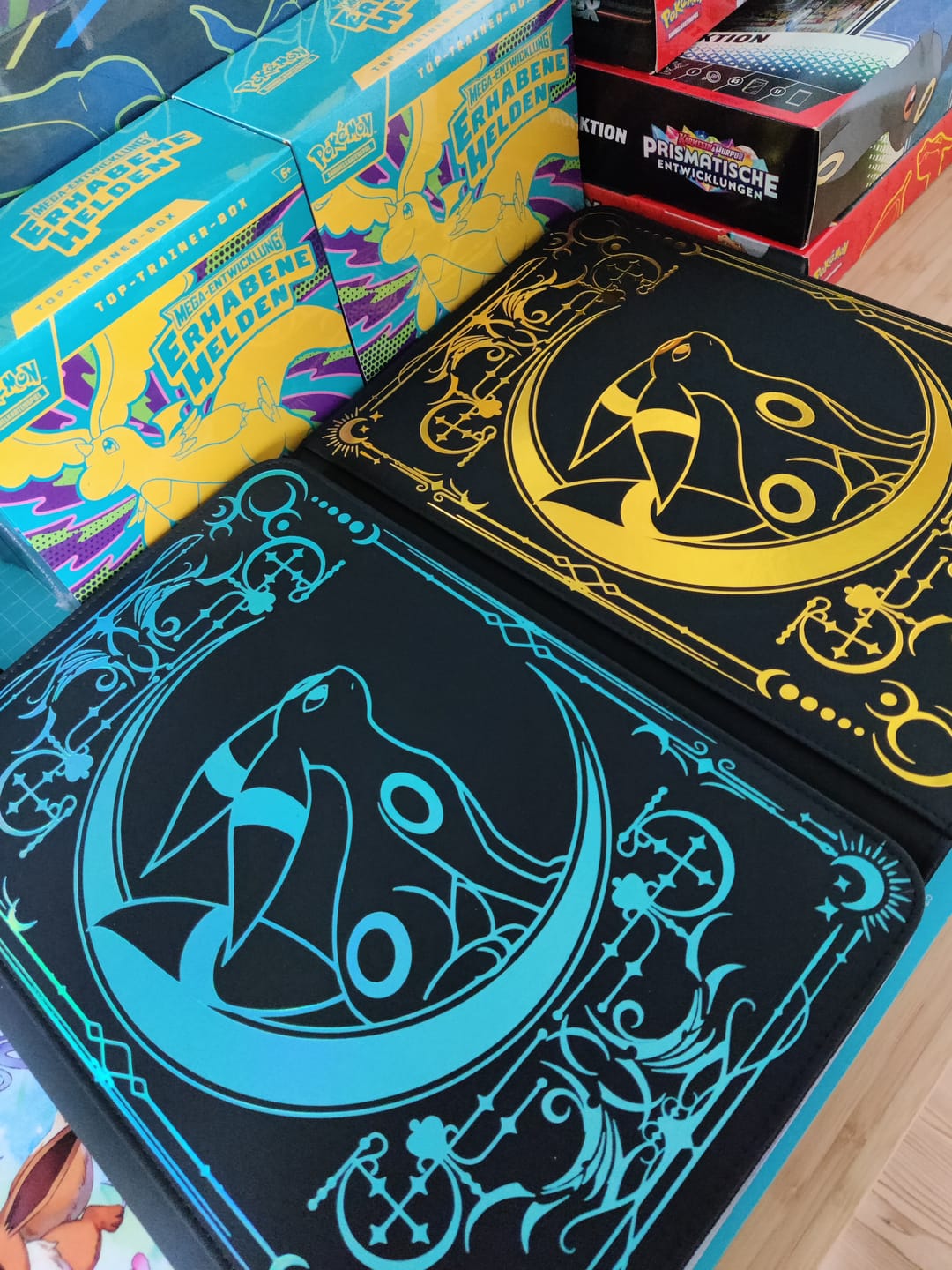 Customer photo review of Lunar Shadow Shiny 9-Pocket Trading Card Binder